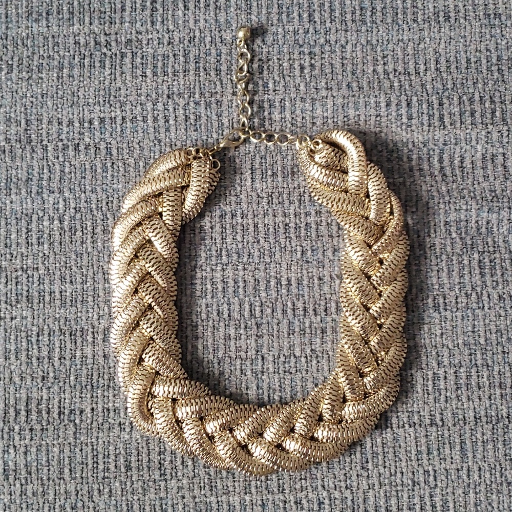 Braided necklace